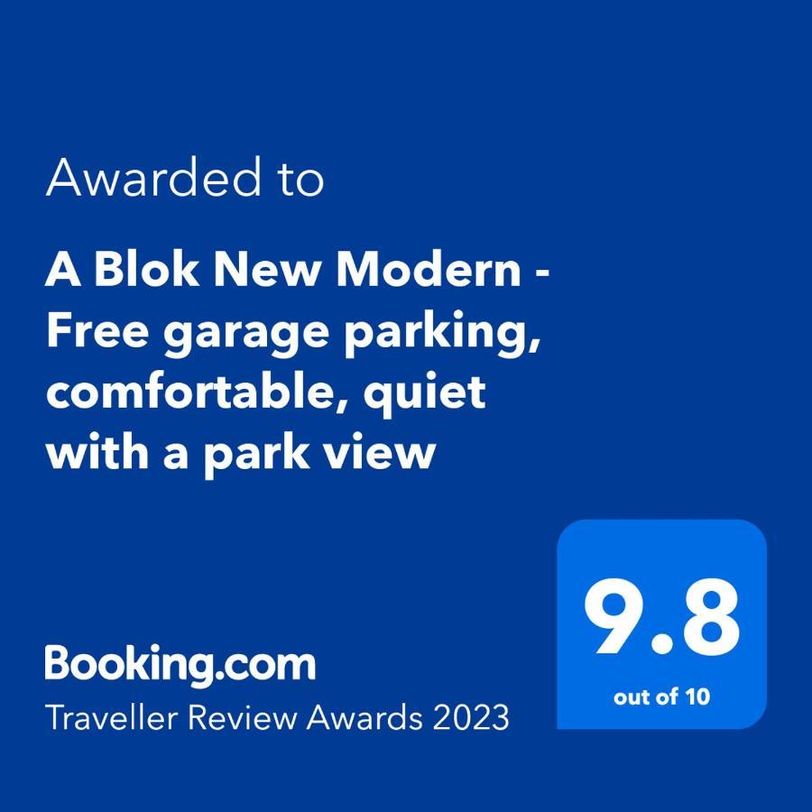 A Blok New Modern - Free Garage Parking, Comfortable, Quiet With A Park View Belgrado Esterno foto
